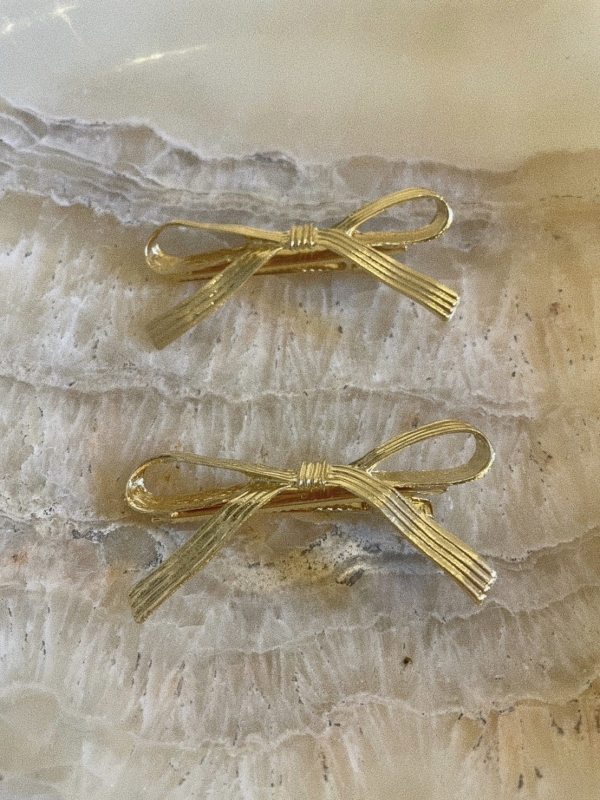 antique ribbon clip